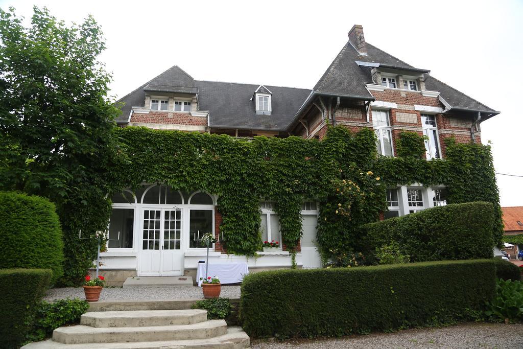 Logis Hotel & Restaurant - Le Manoir De Gavrelle Exterior photo