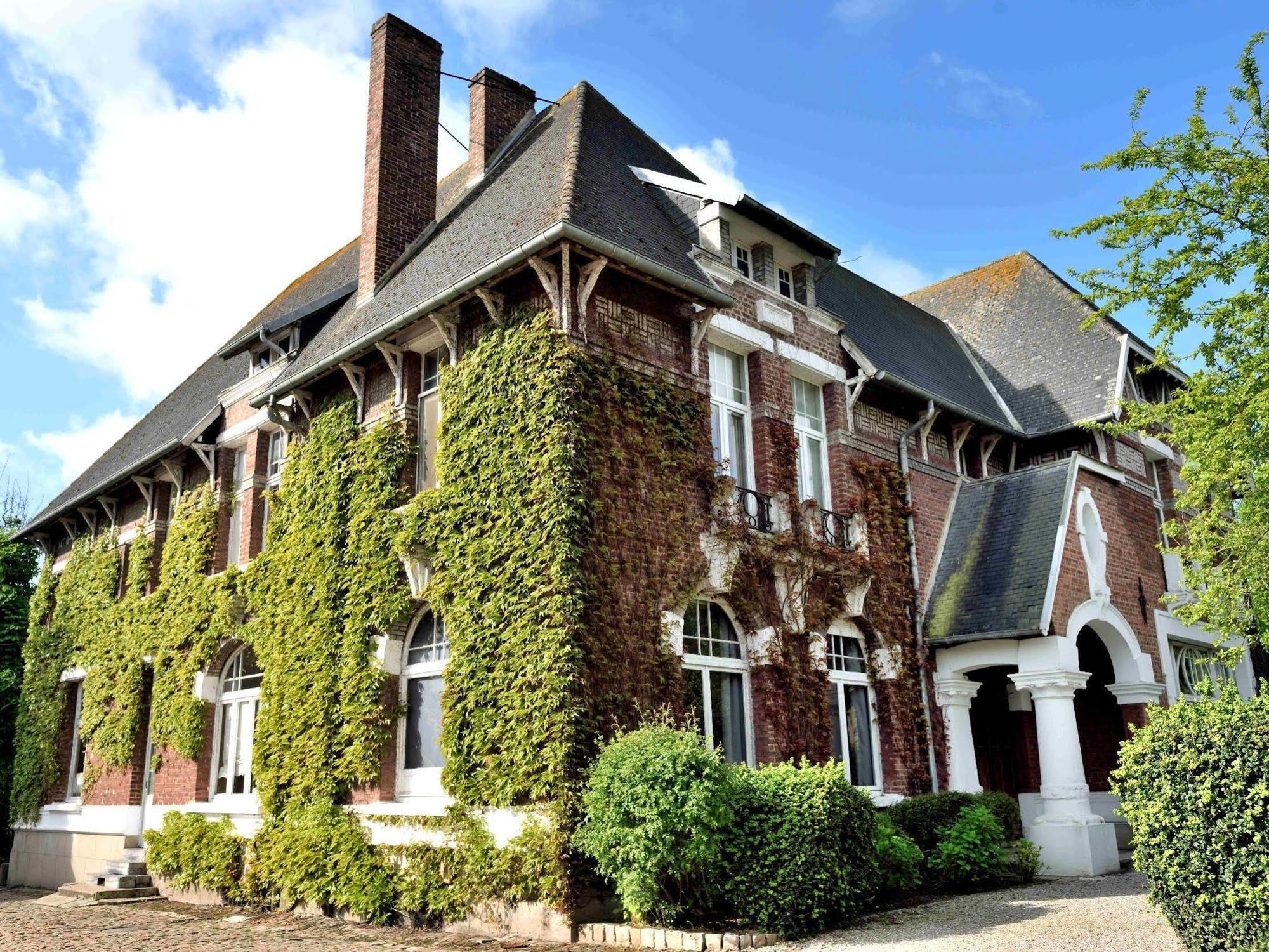 Logis Hotel & Restaurant - Le Manoir De Gavrelle Exterior photo